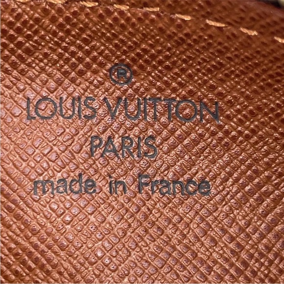 Authentic  Louis Vuitton Monogram Papillon Pouch  SK6566 - Picture 9 of 13